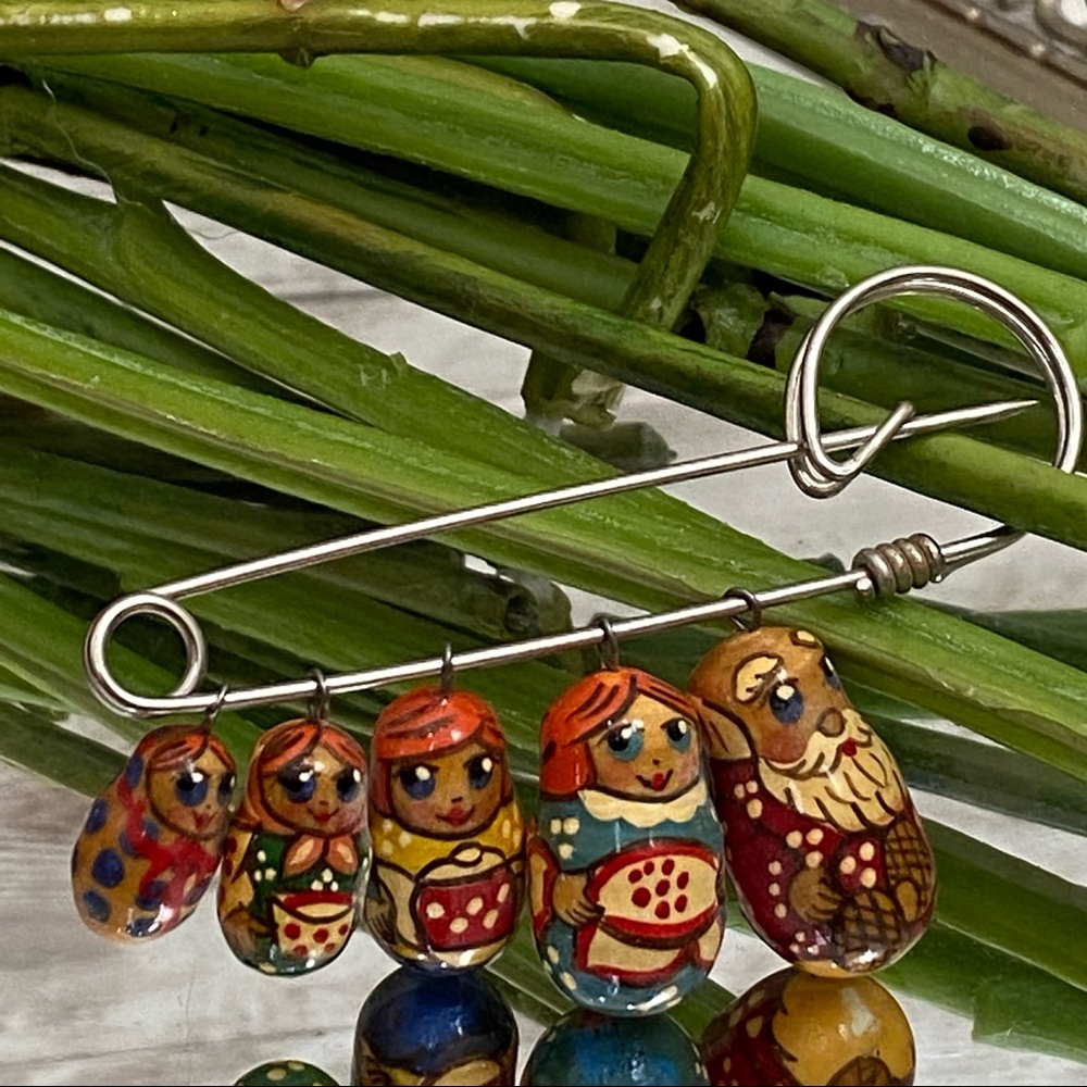 Vintage Nesting Doll Russian Doll Brooch Pin